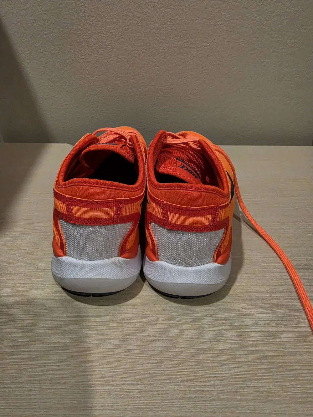 Nike Women's Flex Supreme TR 4 Size 8 - Picture 3 of 8